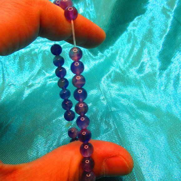 Amethyst 6mm Round 7" Stretchy Gemstone Bracelet - Picture 3 of 3